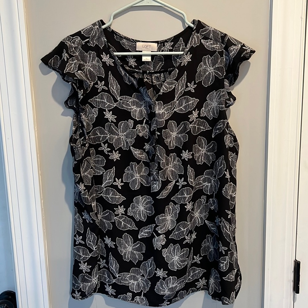 Loft flowered flowing top. Size XL